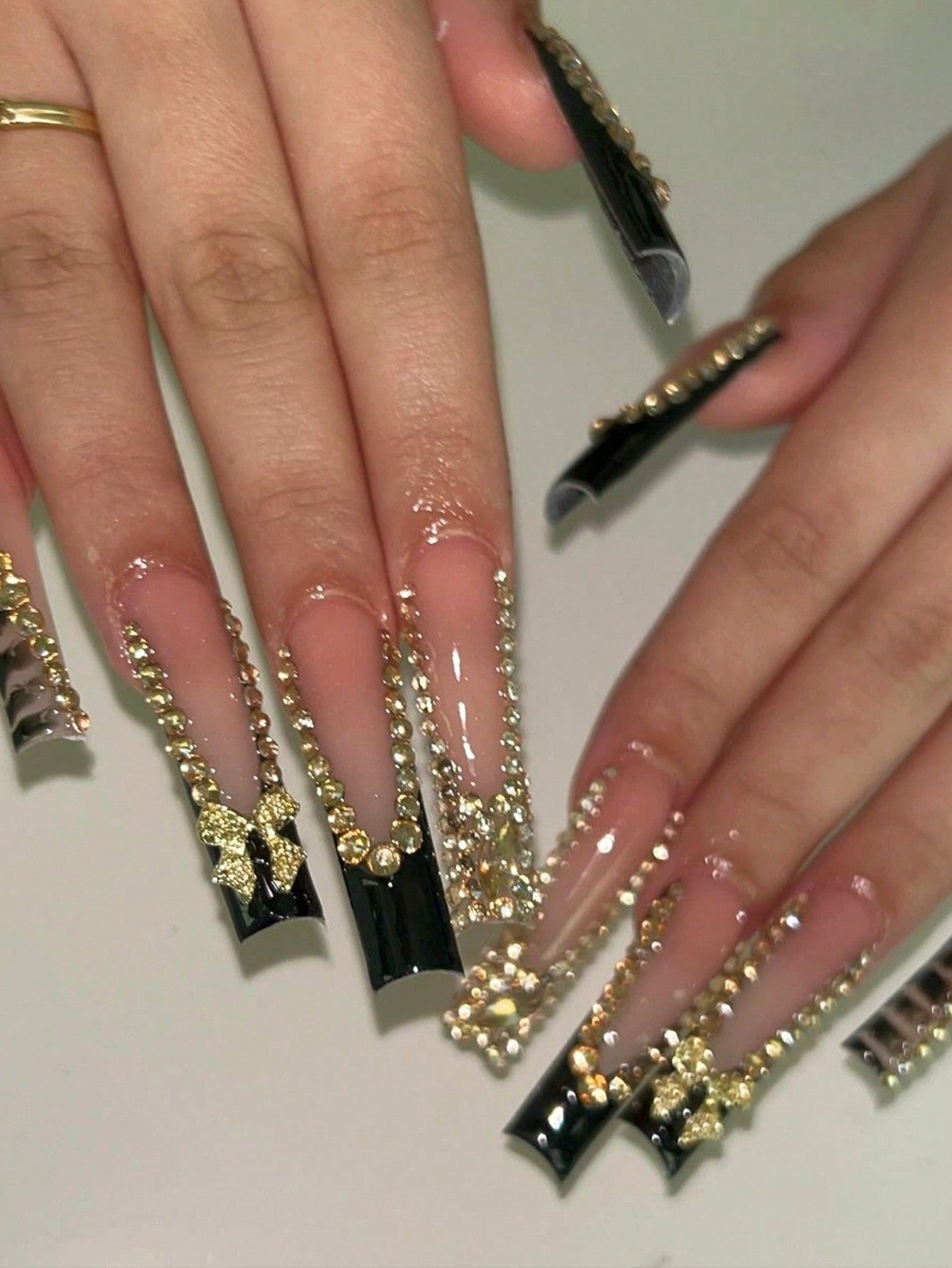 24pcs Luxury Extra Long Rectangular Nail Stickers, Decorated With 3D Golden Butterfly & Rhinestone Patterns, Champagne Warm Tones, Full Coverage, Suitable For Women, Girls, Parties, Dancing, Easy To Apply And Remove