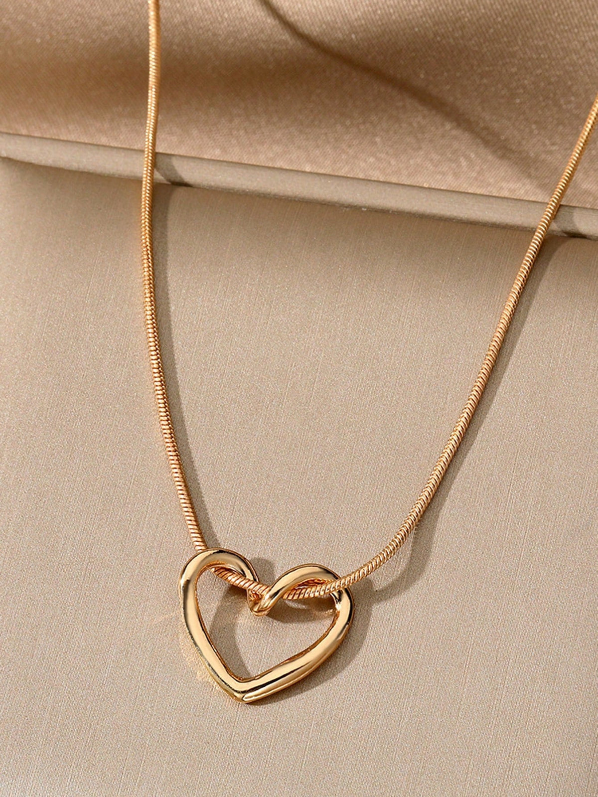 Luxury Double Heart Pendant Necklace