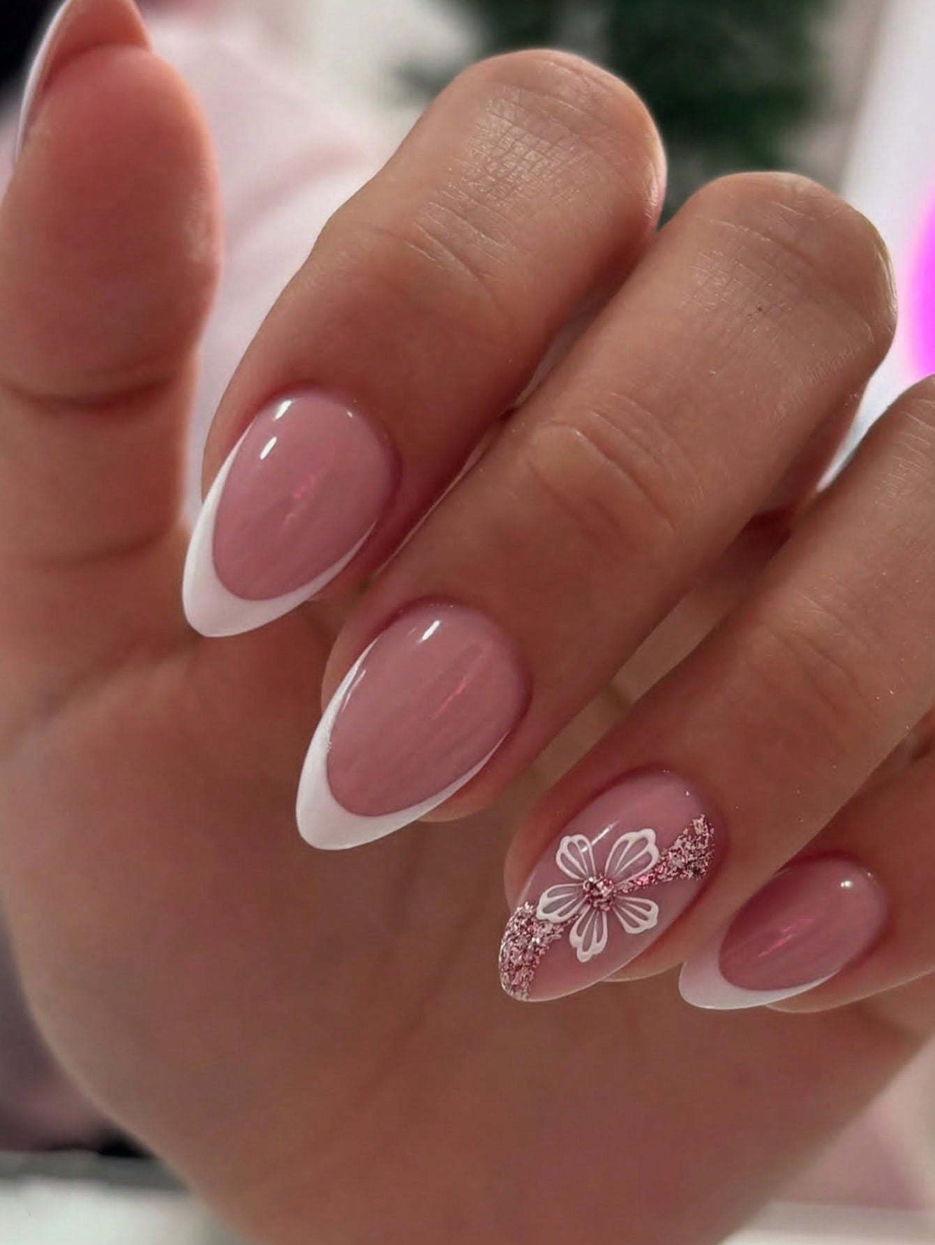 24pcs Medium Almond Shaped Press-On Nails, Romantic Pink Heart & Rhinestone Decor Artificial Nails, Create Romantic Style, Valentine's Day Manicure Gift