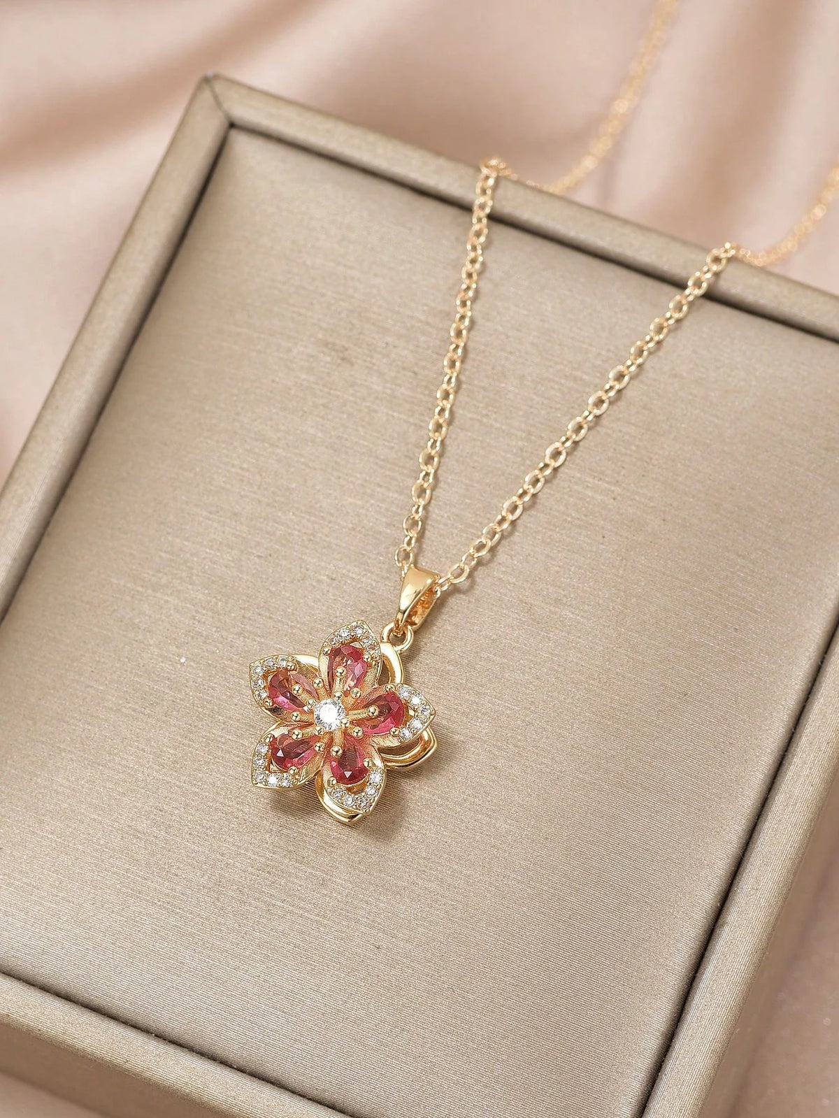 Plum Blossom Rotatable Fashion Necklace