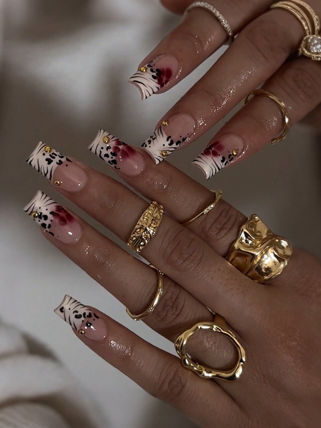 24pcs Luxury Extra Long Rectangular Nail Stickers, Decorated With 3D Golden Butterfly & Rhinestone Patterns, Champagne Warm Tones, Full Coverage, Suitable For Women, Girls, Parties, Dancing, Easy To Apply And Remove