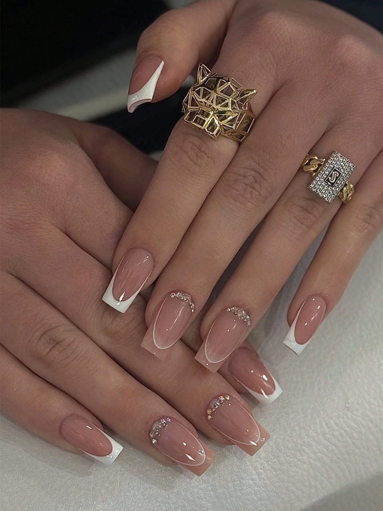 24pcs Medium Almond Shaped Press-On Nails, Romantic Pink Heart & Rhinestone Decor Artificial Nails, Create Romantic Style, Valentine's Day Manicure Gift