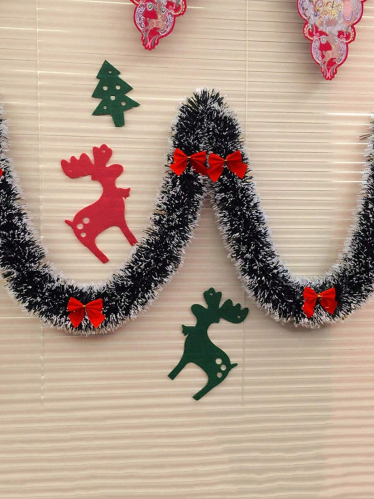 Green White Snowflake Christmas Tinsel