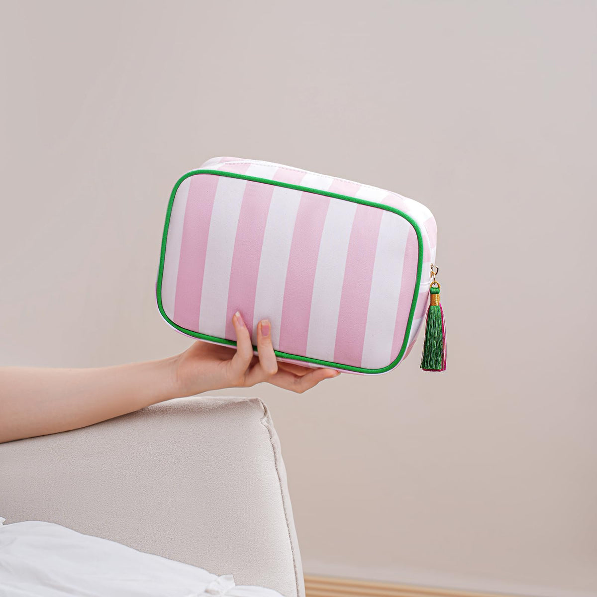 RSRSLEII Large Striped Travel Makeup Bag, Tassel Zippered Toiletry Bag,Pink