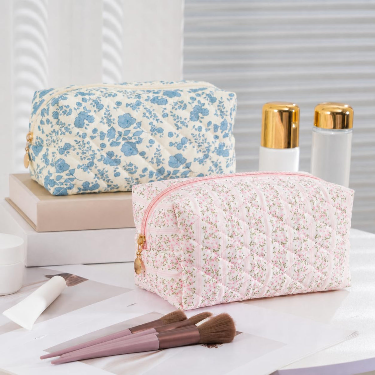 UUYUUY Makeup Bag Travel Toiletry Bag for Women, Small Cosmetic Bags Cute Quilted Cotton Makeup Pouch for Purse Emergency Bag Pencil Case Accessory Bag, Pastel Pink
