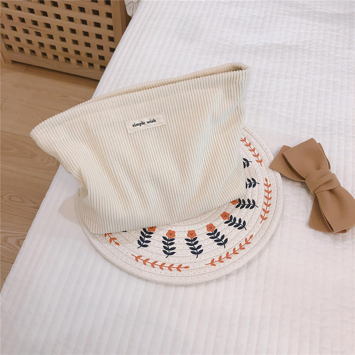 Wudygirl Makeup Bag for Women Travel Cosmetic Bag 10.5"x7.5" Beige